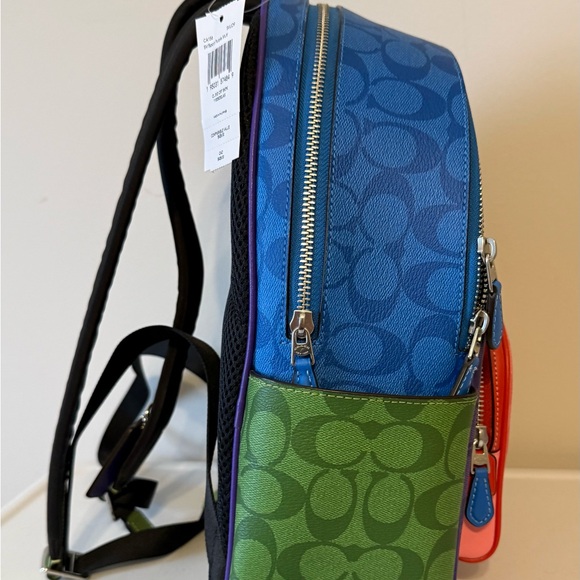 Coach Court Backpack In Blocked Signature Canvas
— - Picture 4 of 9